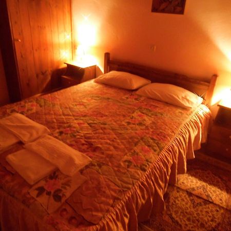Elatos Rooms Mikro Chorio  Exterior photo